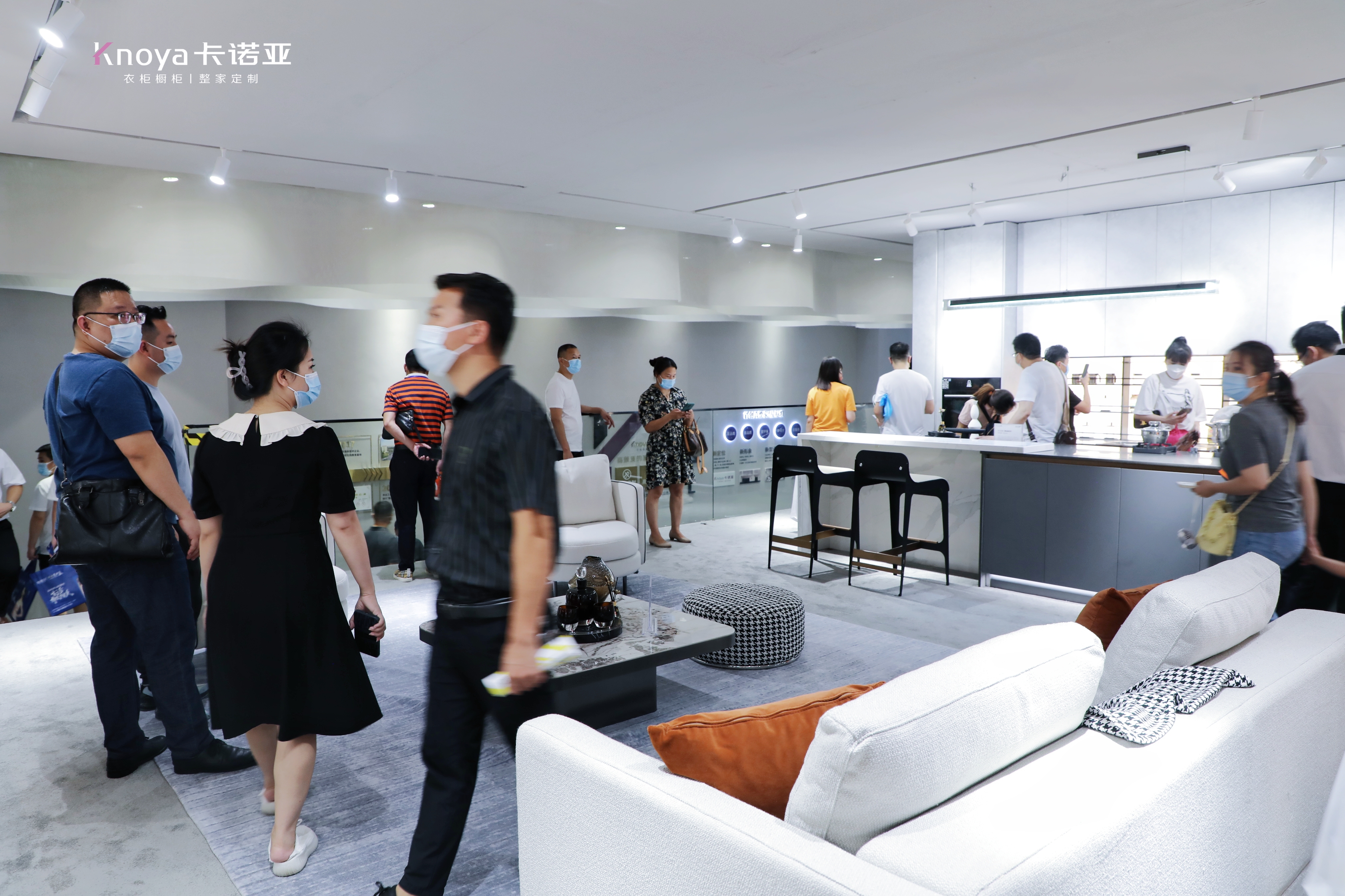 產品升級,以顏值與品質圈粉 產品升級,以顏值與品質圈粉